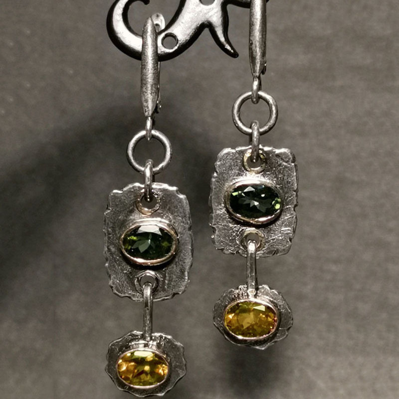 3E3C Vintage Ethnic Style Antiqued Metal Dangle Earrings | European American Trendy Green & Champagne Zircon Inlaid Statement Jewelry for Women