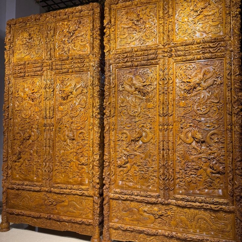 如何挑选一款优质的小叶桢楠实木金丝楠木衣柜？（2025消费趋势版）