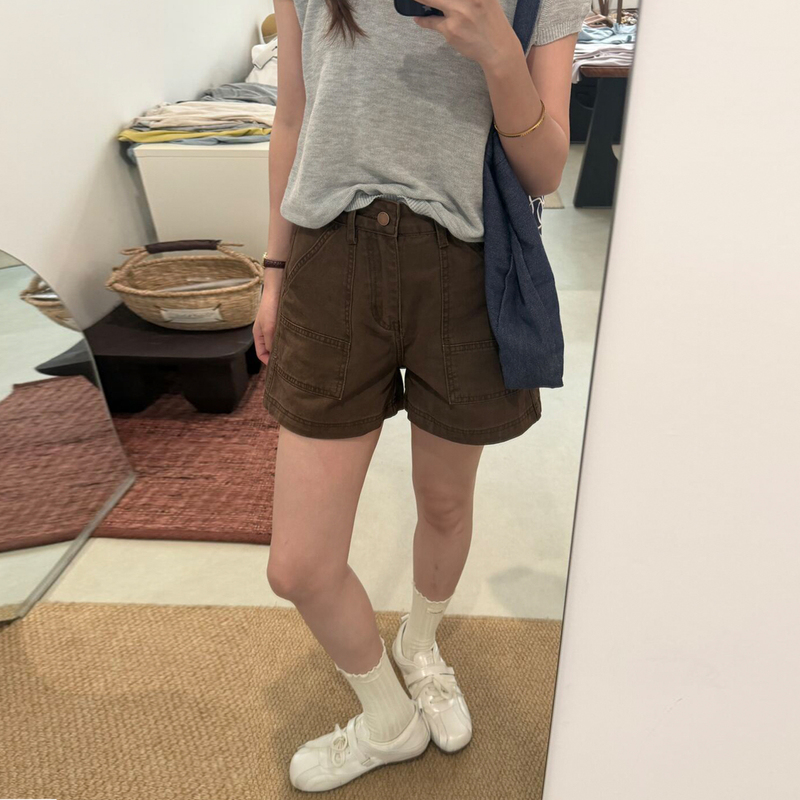 American Retro Brown Workwear Denim Shorts for Women, Summer 2026 New High-Waisted Slimming Loose A-Line Hot Pants