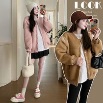 Maternity autumn and winter clothing 2024 new fashionable velvet thickened baseball uniform spliced lamb hair deerskin velvet maternity jacket