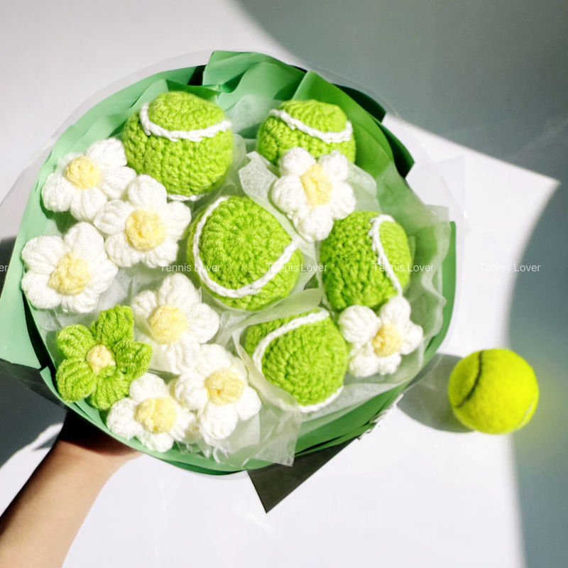 The First of Its Kind [a Bouquet of Tennis Balls] High-End Knitted Bouquet Tennis Ball Gift for Birthdays, Valentine's Day, and Tennis Court Surroundings