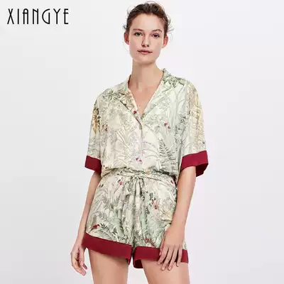 Pajamas women's explosive net red ins high-end silk summer 2021 new short-sleeved pants ice silk printed home clothes