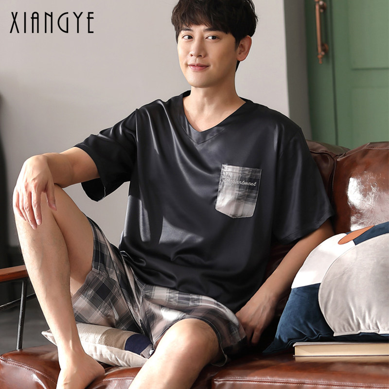 Men's Pyjamas 2022 Summer New Silk Short Sleeve Shorts Slim cold Ice Silk Han version Large size Sizes Home Suit Suit