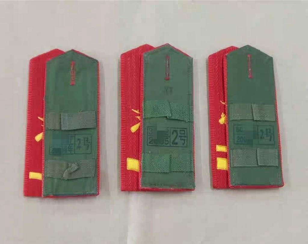 Old stock 99 collection nostalgic clothing accessories red hard board stage performance props medal