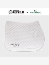 Horseware-FALPRO shows Maan sitting in a sweat pad saddle cushion in a black and white two colors 8210028