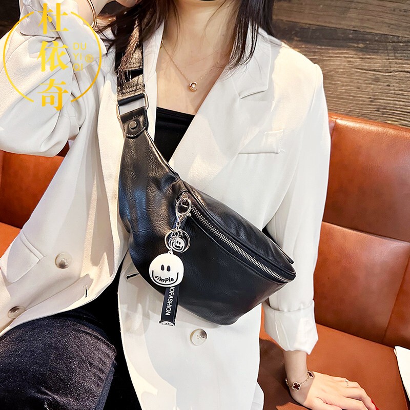 Cowhide Casual Chest Bag 2026 New Model Crossbody Bag Waist Bag for Women Trendy Versatile Unisex Fashion Dumpling Bag Personalized Waist Bag