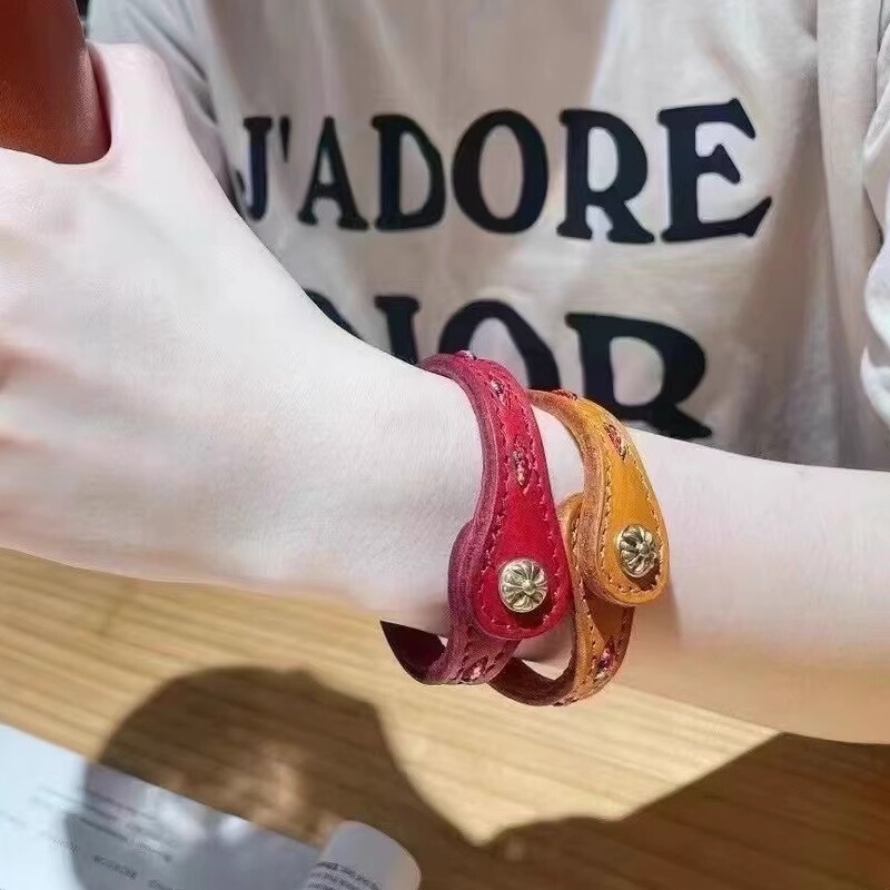 Doubao's Bracelet Weaving and Belt Making Activities