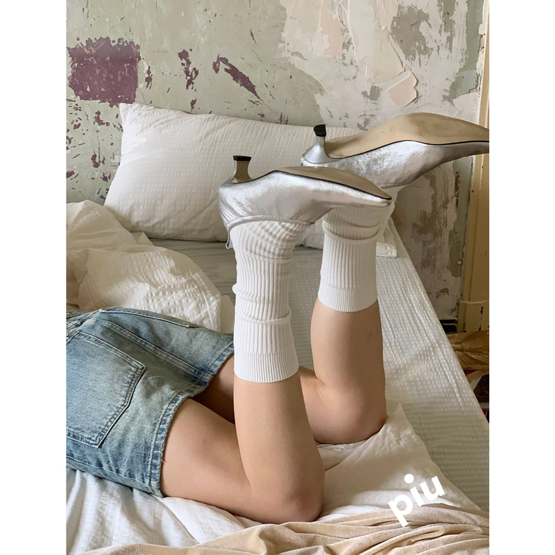 Piu Basic 3A Antibacterial Eco-Friendly Plain Socks, Non-Pilling, Non-Stuffy, Mid-Calf White Socks for Sports, Pack of Three Pairs