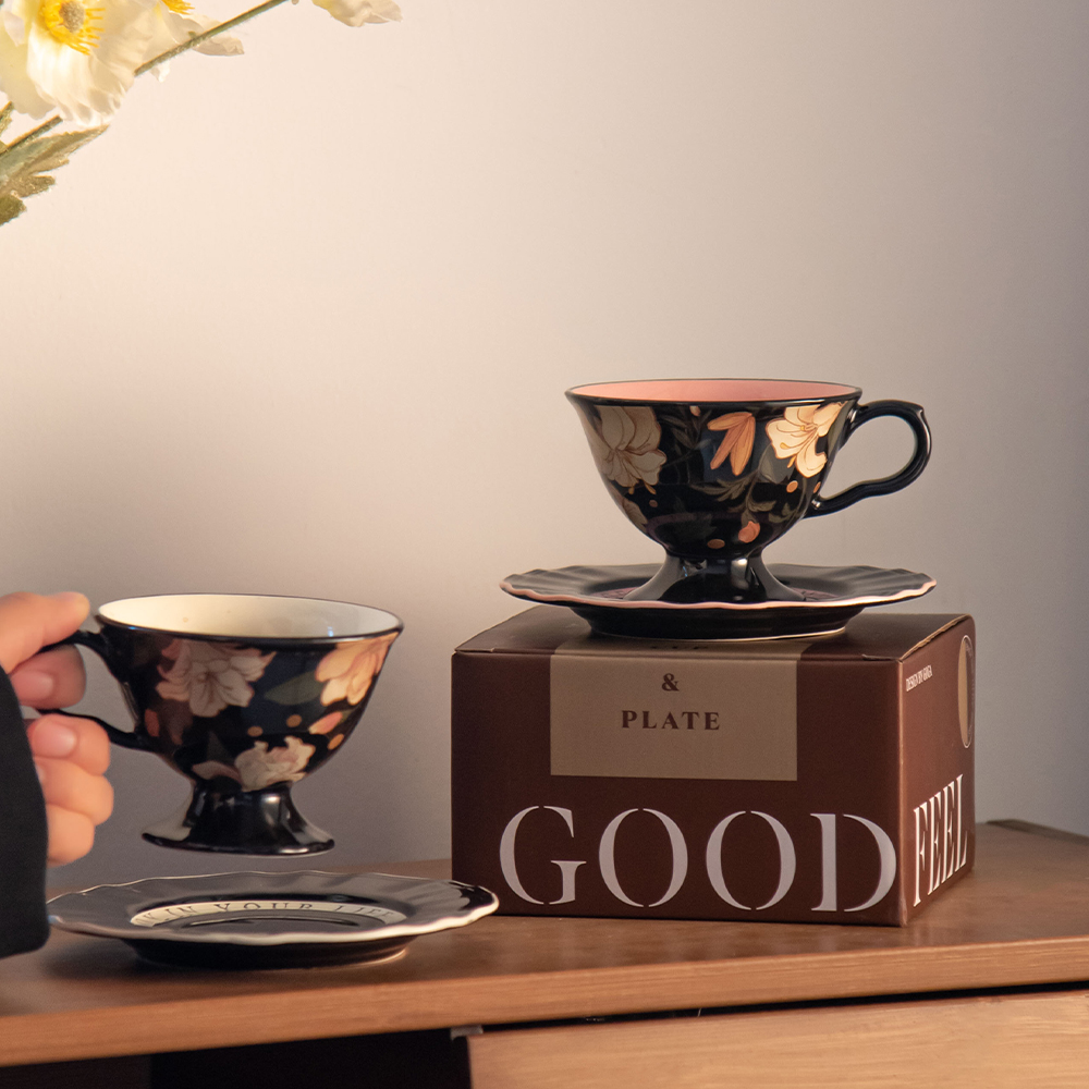 Ji Lian セラミックコーヒーカップセット ニッチ レトロ ハイフット コーヒーカップ&amp;ソーサー 高級アフタヌーンティーカップ ギフトボックス