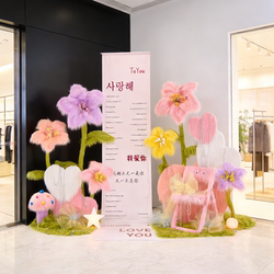 2026 New Model Realistic Plush Props and Decorations for Mall Store Window Displays, Ambiance Scene Setup, and Visual Merchandising