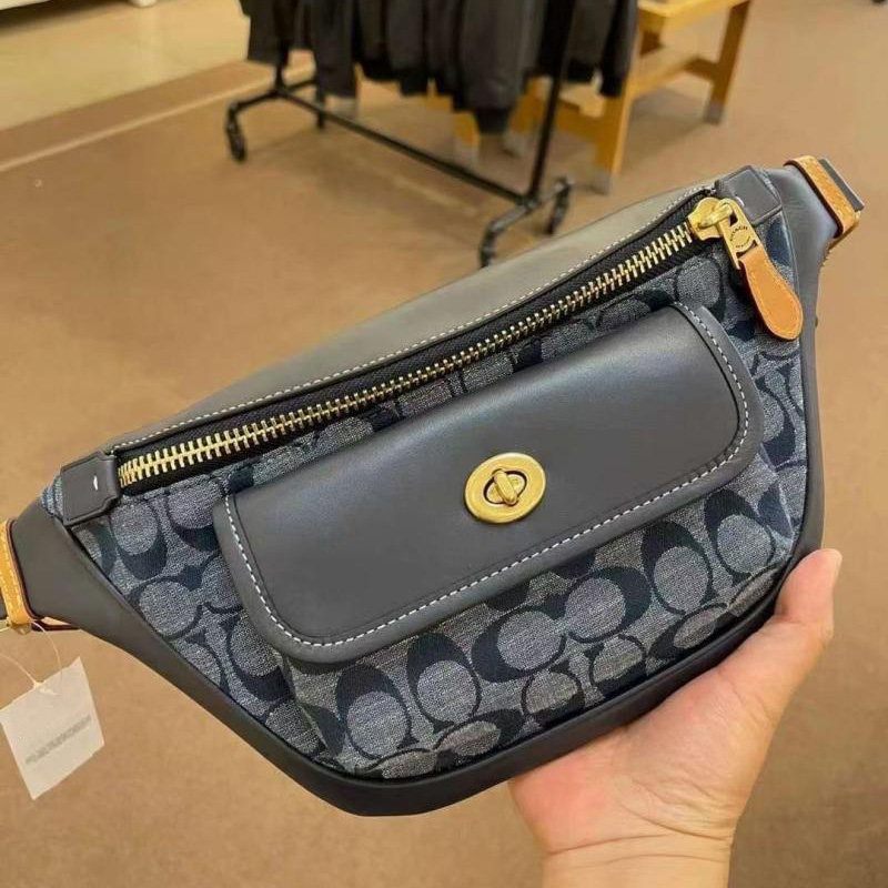 2021 new chambray chambray men and women with the same waist bag heritage chest bag messenger bag C4035