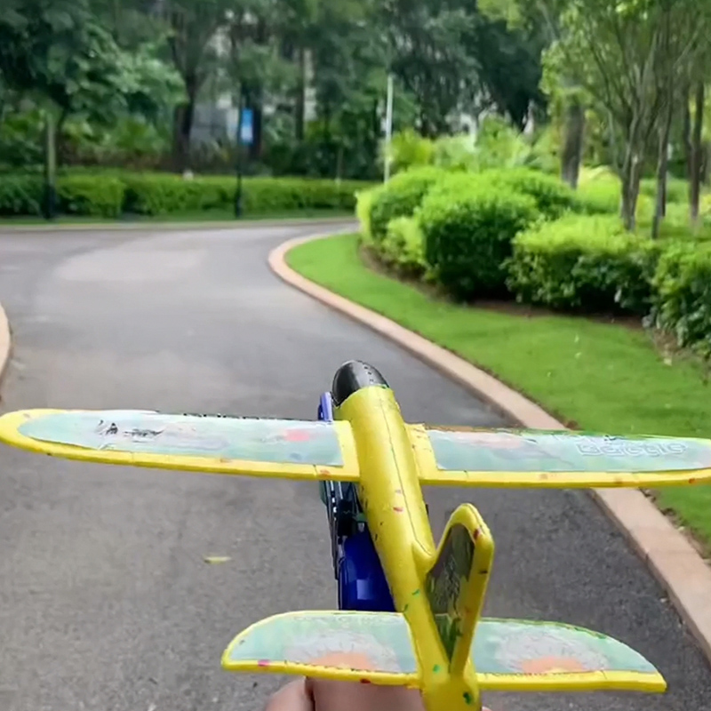 Magic dazzling catapult aircraft air combat continuous shooting gun anti-fall foam aircraft hand throwing children's gliding outdoor toys