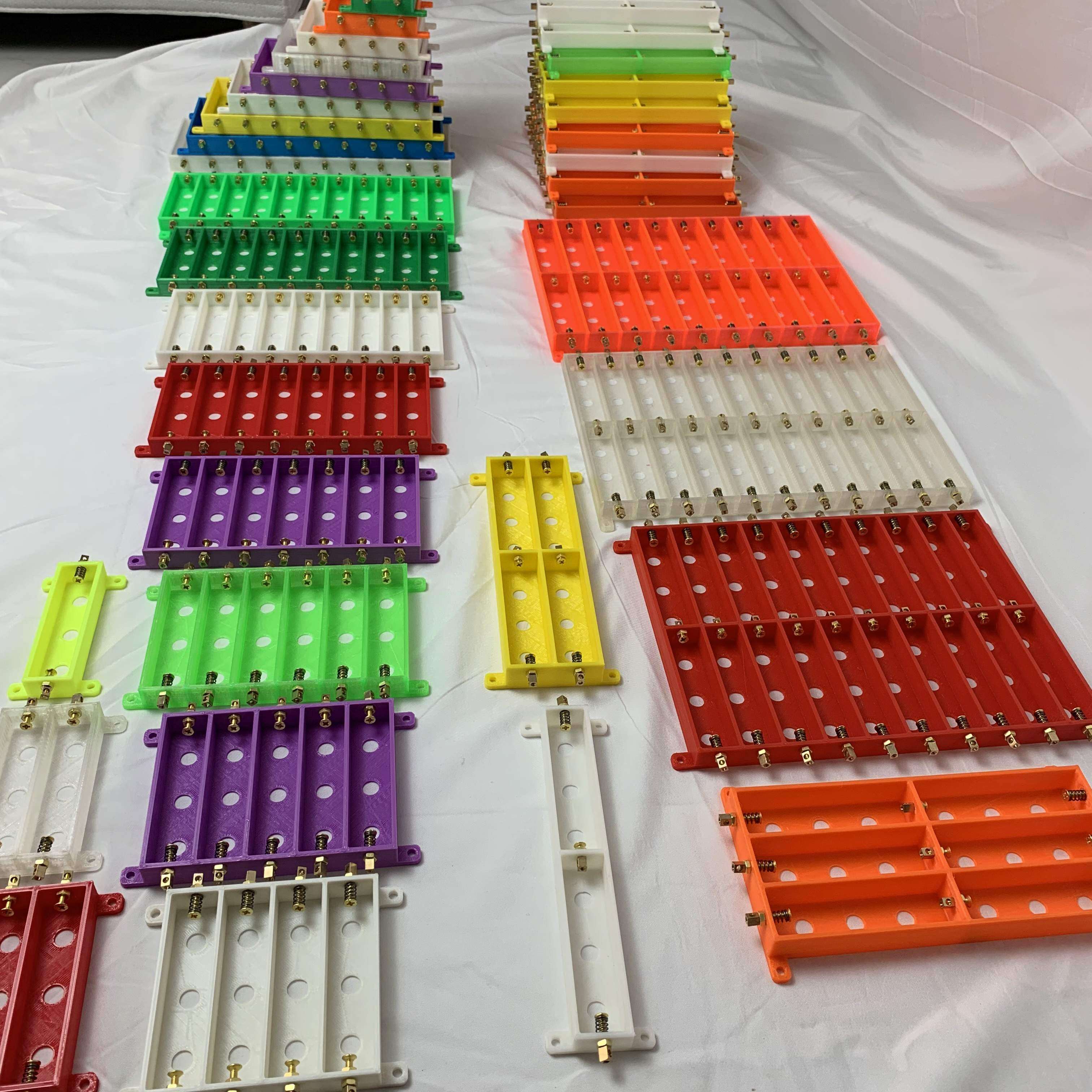 Battery case 18650 battery case pure copper large current lithium electrical parallel tandem free of welding original design