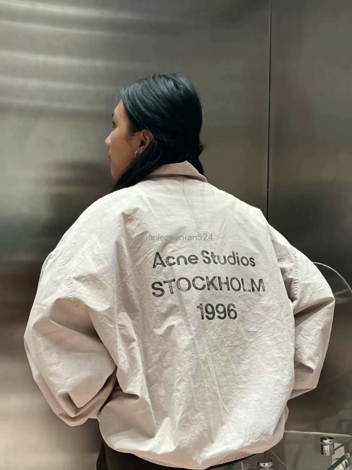 Пиджак Acne Studios весной с молнией, тренд сезона, оверсайз, крой