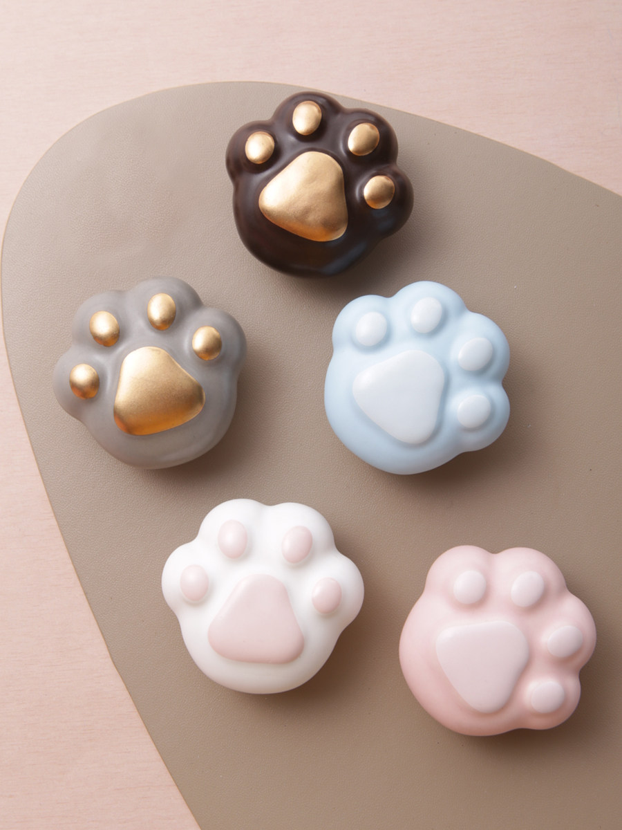 Light Extravagant Cute Cat Paw Handle Children Room Custom Wardrobe Door Home Furniture Overall Cupboard Subdrawer Single-Hole Small Handle Cartoon