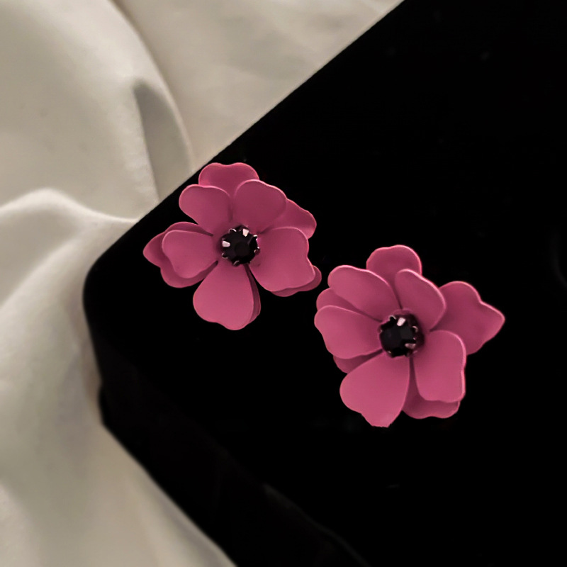 New wave silver Needle inlaid with flowers earrings Han version retro fashion Temperament Ear Nails Brief 100 hitch Personality Tidal earrings-Taobao