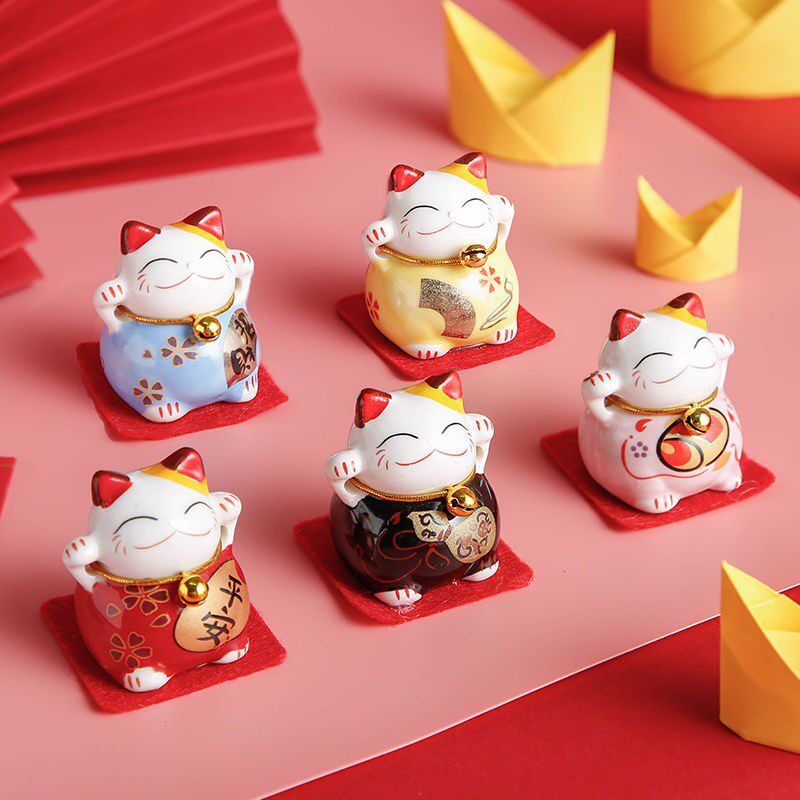 Ceramic Mini Lucky Cat Small Ornament Lucky Ornament Desktop Wine Cabinet Ornament Ornament Valentine's Day Birthday Gift