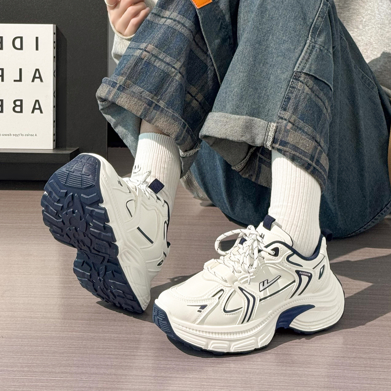 Pull-Back Couple Sneakers with Soft Leather and Thick Soles, 2026 Autumn New Versatile Breathable White Shoes for Women, Height-Increasing Dad Shoes
