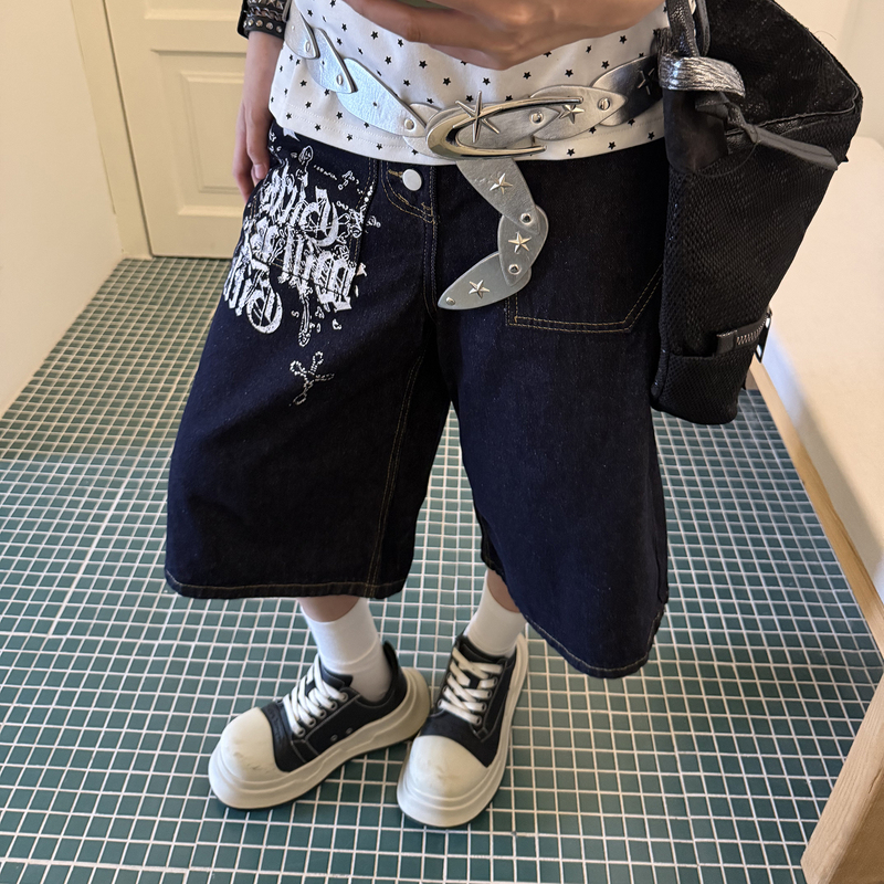 Shadow Planet American Letter Graffiti Street Style Printed Denim Cropped Pants for Women, Loose Wide-Leg Pants, High Street Fashion Brand Shadow Planet American Letter Graffiti Street Style Printed Denim Cropped Pants for Women, Loose Wide-Leg Pants, High Street Fashion Brand