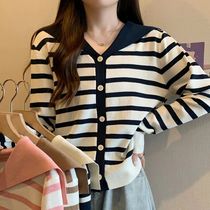 Fashionable Women Striped Knitwear 2023 Autumn New V Neck