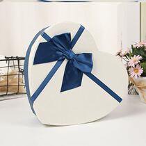 Heart-shaped gift box Chocolate packaging box New Years Eve Valentines Day Birthday Gift Boxes of Wind Bridesmaids Companion Gift Boxes