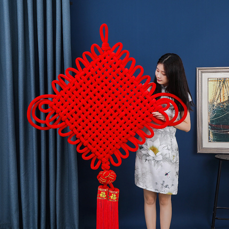 如何选择最适合的手工编织特大号中国结流苏绒布挂件？