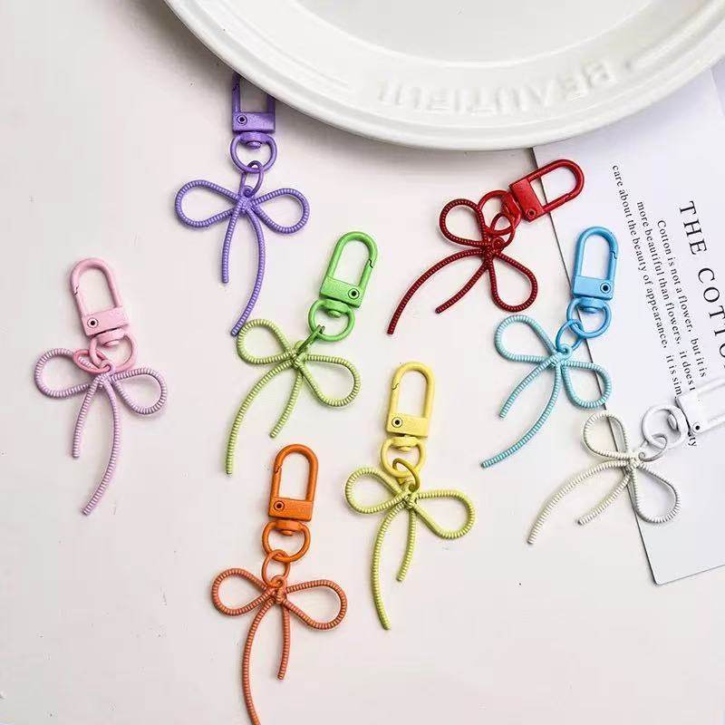 Pindu DIY Keychain Metal Accessories Wire Ring Door Buckle Silicone Leather Cord Pendant Snap Ring Small Bell Spring Buckle