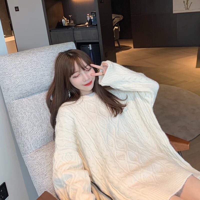 Plus-Size Thickened Mid-Length White Sweater for Women, Loose and Lazy Style, Autumn and Winter 2025 Pullover Cable Knit Sweater Dress