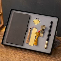 5-часовой набор Gengdu [Purple Sandalwood Pen + Notebbook + Bookmark + Book Buckle + Ruyi U-Disk] Подарочный бокс-набор бесплатно пользовательскую гравировку