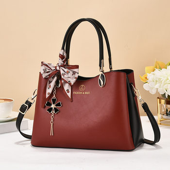 Versatile Large-Capacity Red Handbag Women's Crossbody Bag 2025 New Bridal Wedding Bag High-End Mother's Shoulder Bag
