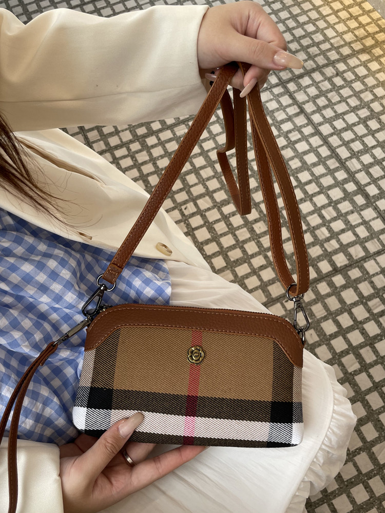 Contrast Color Plaid Clutch Bag for Women 2025 New Style High-End Exquisite Single Shoulder Crossbody Handbag Mom Wristlet Small Bag