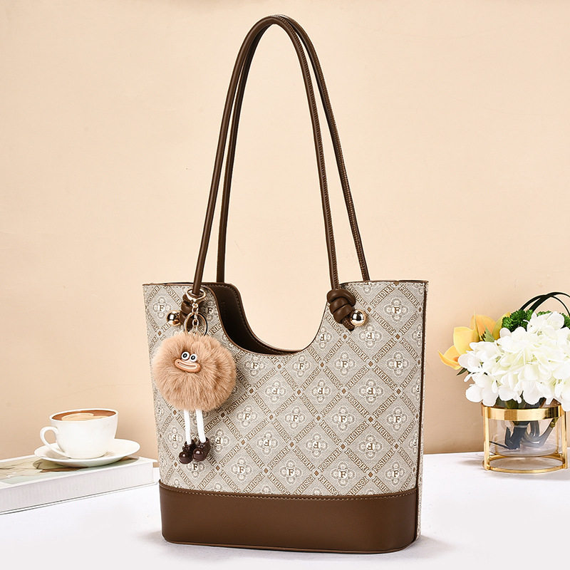 Large-Capacity Retro Color-Block Bucket Bag Women's Tote Bag 2025 New Model Mom's Commuter Handbag Underarm Shoulder Bag