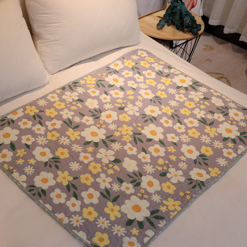 Monthly matter mat physiological period sleeping mat case false cushion anti-lateral leakage of machine washable girl physiological period special mat four seasons waterproof