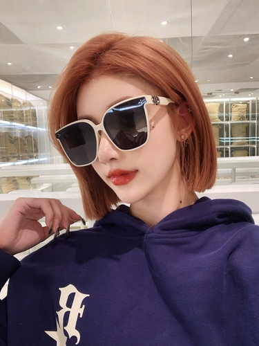 Белые брендовые солнцезащитные очки, в корейском стиле, изысканный стиль, популярно в интернете, по фигуре