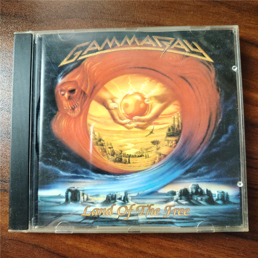 Подлинный компакт-ДИСК GAMMA RAY LAND OF THE FREE Изображение 1