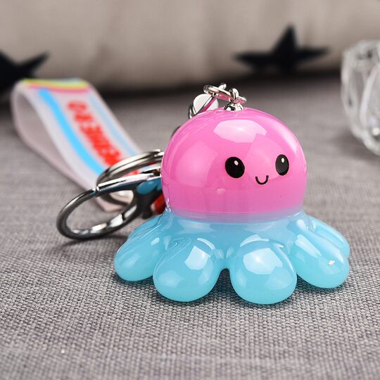 Cute and Creative Acrylic Octopus Pendant for Backpacks, Glowing Cartoon Octopus Figurine, Couple Car Keychain