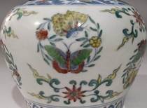 Hui Poly] Ming Chenghua Qinghua Imitation Ancient Sky Character Old Goods Collection Jar Hand Painted Butterfly Colorful Grain Antique Porcelain Ancient Play