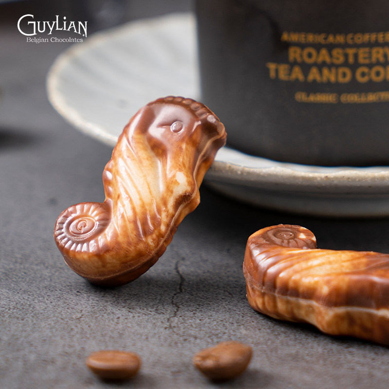 比利时进口 Guylian 吉利莲 榛子牛奶夹心巧克力 115g 天猫优惠券折后￥19.8包邮（￥44.8-25）榛子黑巧可选