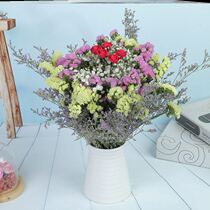 High-end dried flowers Simple starry shopping mall milk tea shop beautiful bouquet mix and match small fresh starry little daisy flowers