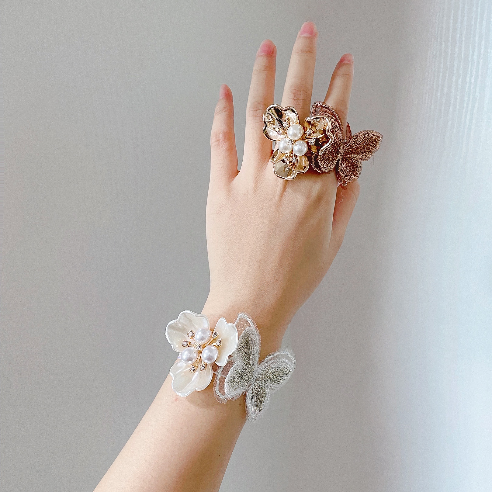 Shell Butterfly Wrist Flower Knot Wedding Bridesmaid Sisters Group Wine Banquet Beautiful White Gold Bridal Hand Flower Bracelet Chain