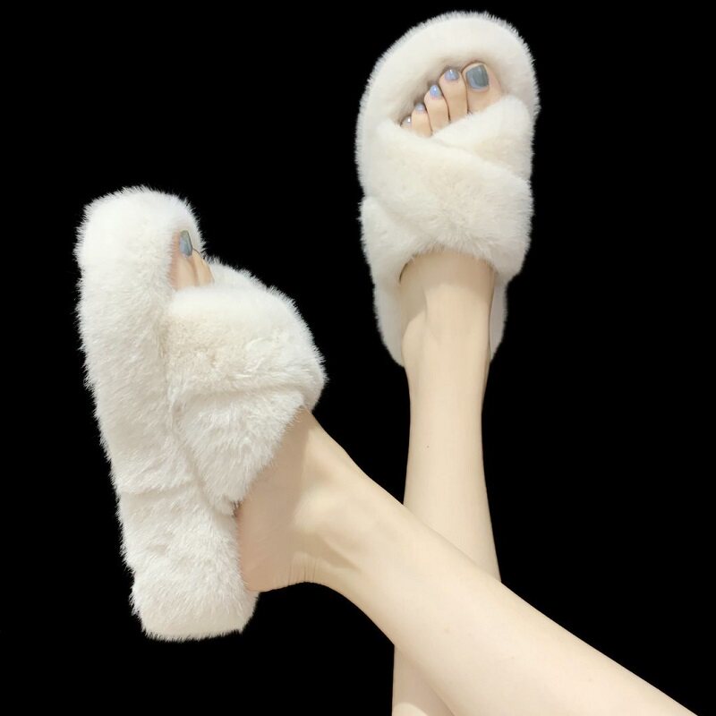 Japan's thick - solid and plush cotton slippers wear the new household network red fashion in autumn and winter 2022