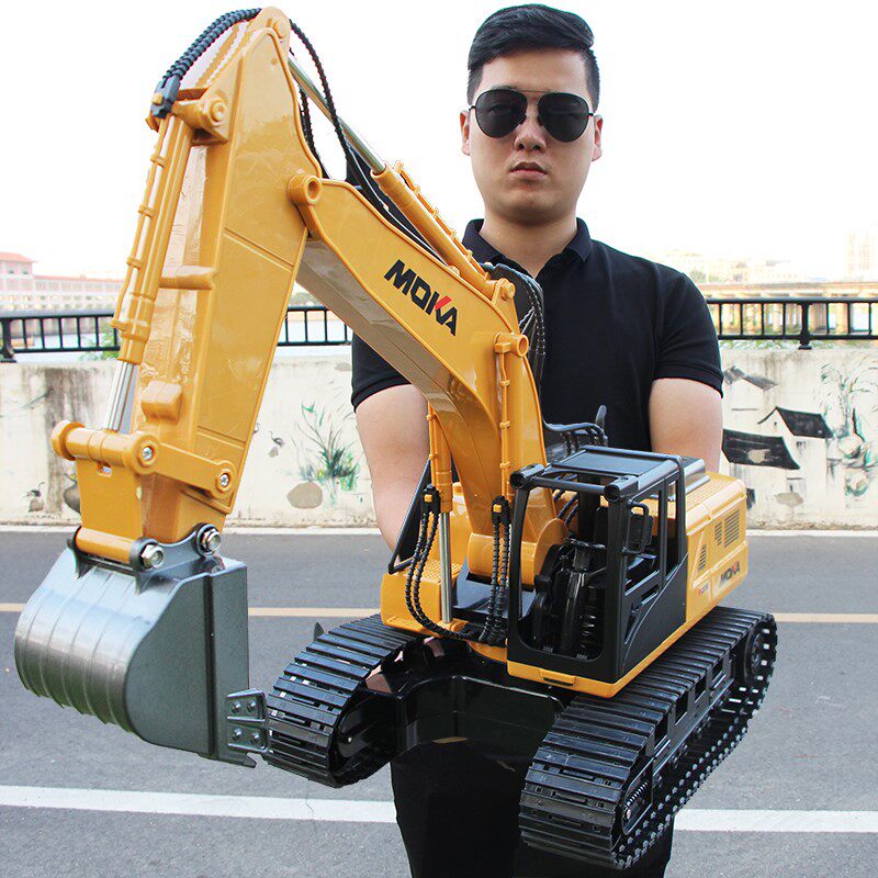 Ultra large number simulation remote control dredger charging electric engineering car Little boy children digger 12-ton hook toy