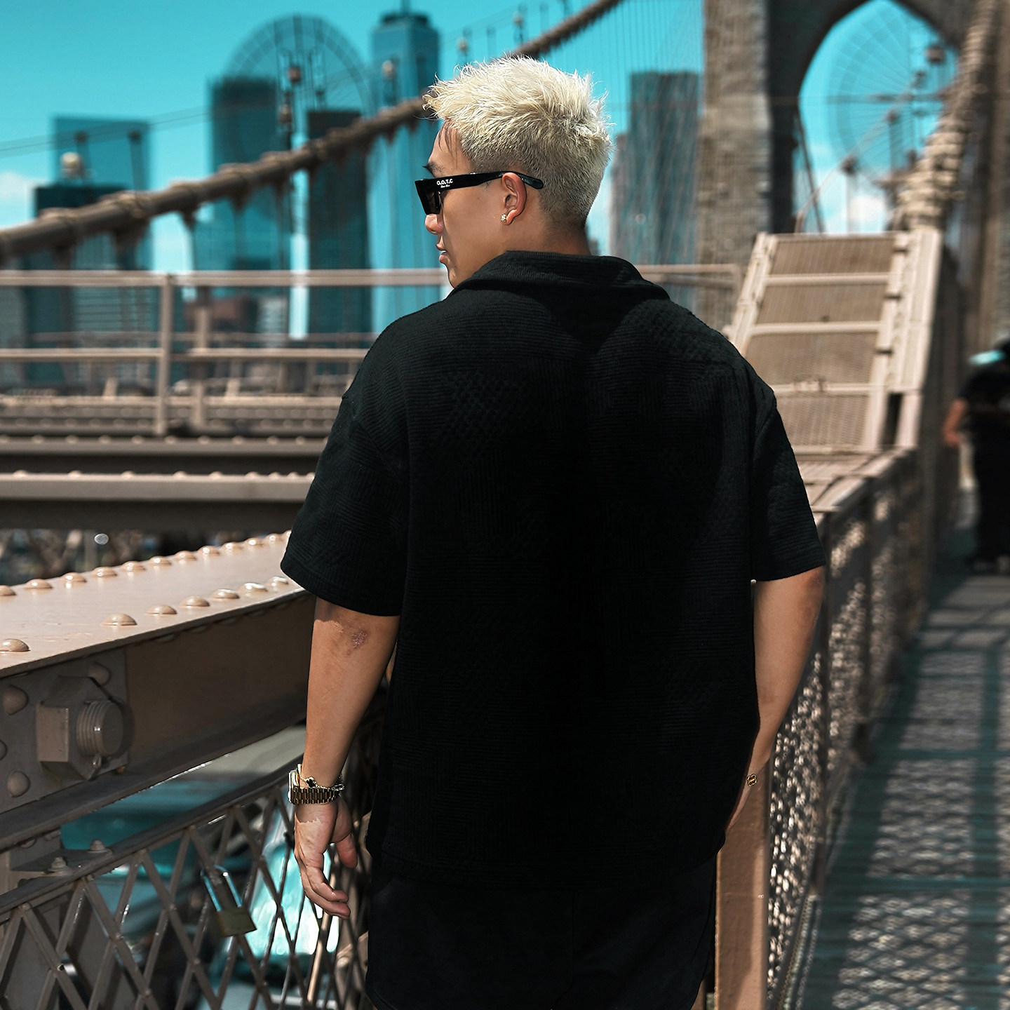 Item thumbnail 5