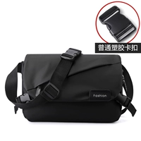 Черная [обычная пластиковая пряжка]