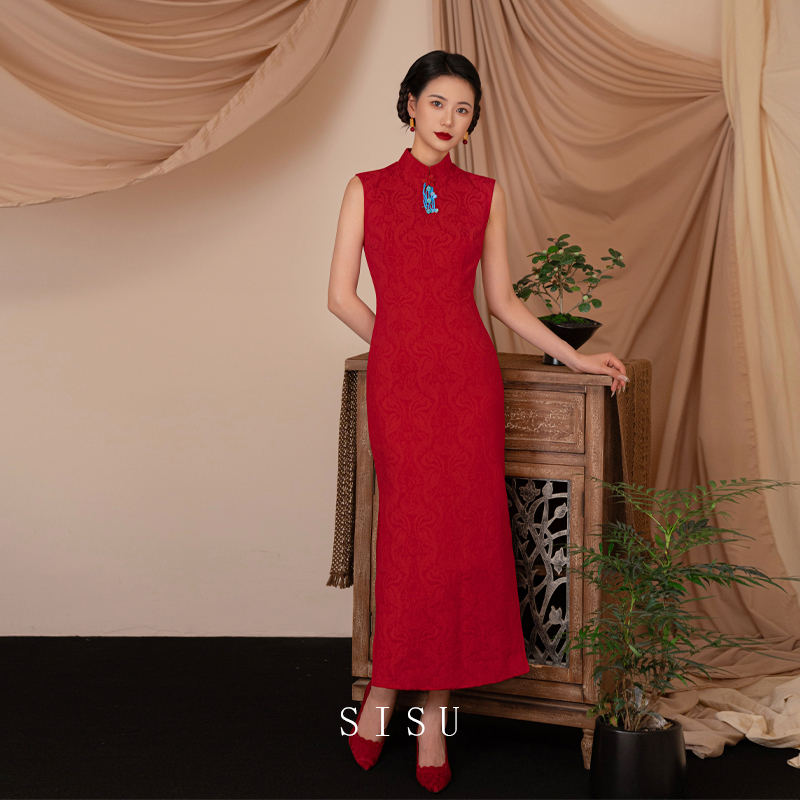 Sisu's New Chinese-Style Improved Red Cheongsam for Brides, Wedding, Engagement, and Toast Dresses, Vintage White-Enhancing Dress Sisu's New Chinese-Style Improved Red Cheongsam for Brides, Wedding, Engagement, and Toast Dresses, Vintage White-Enhancing Dress