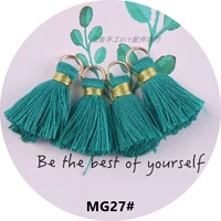 27 -отверстие зеленое -2 см -12 штук