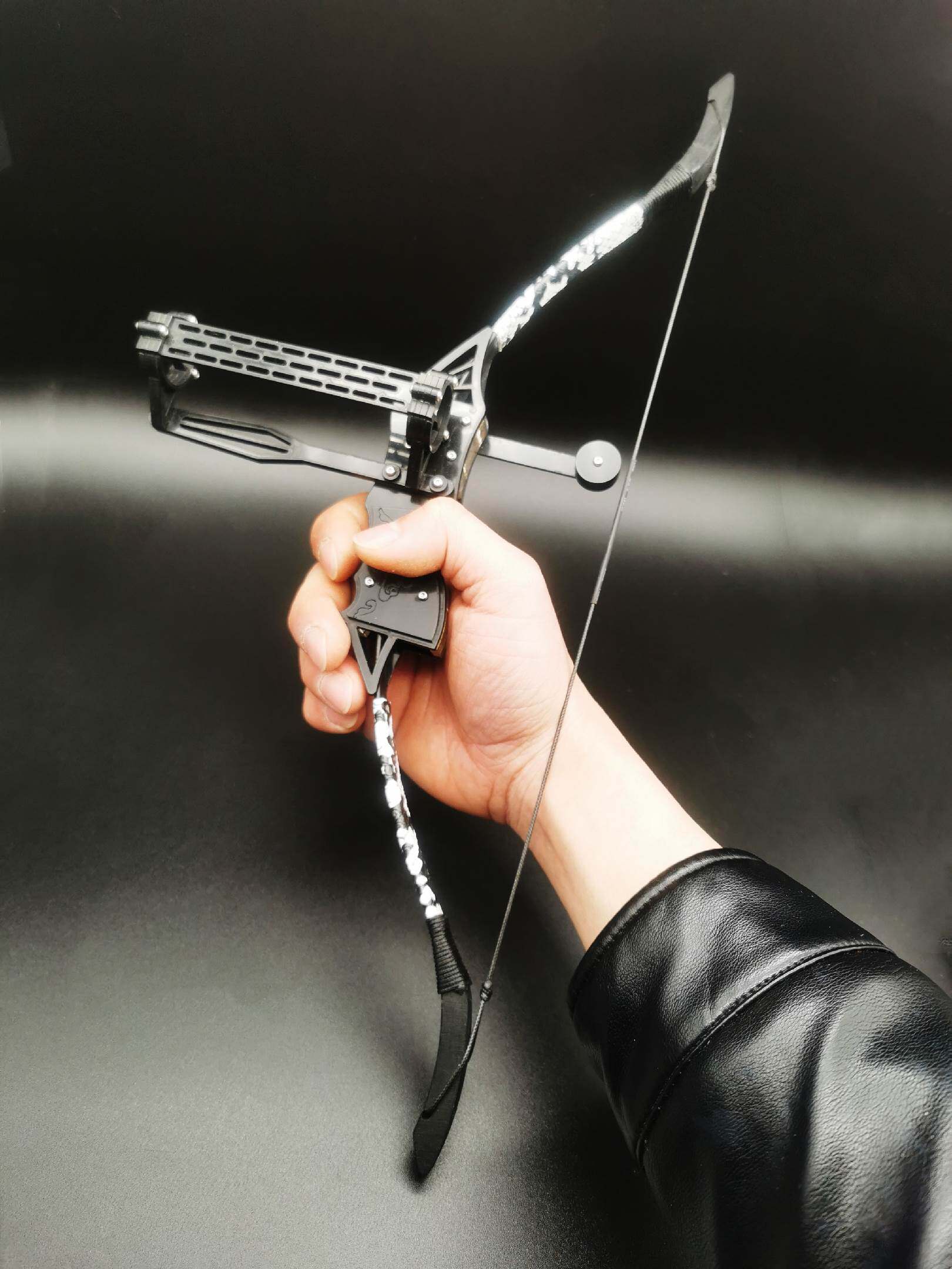 Mini small bow and arrow male decompression toy pocket archery miniature hitting show small anti-trarch traditional composite three