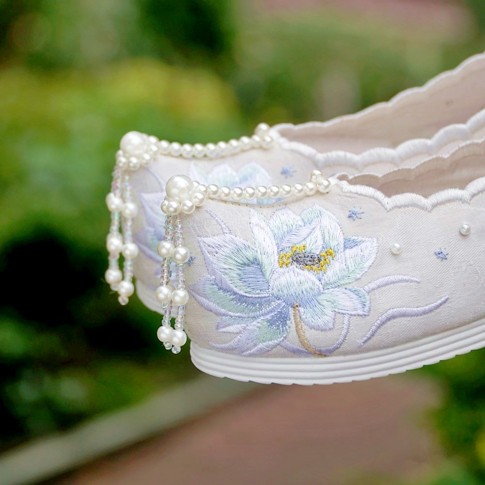 Hanfu shoes women's heightened super fairy ancient style Ming-made elements hand-embroidered upturned head 100 pagodas retro seven centimeters soft bottom women