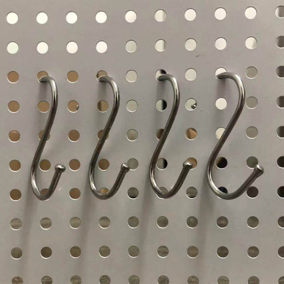 ペグボードフック、頑丈なペグボードフック、ステンレス製S字フック。寮やキッチンに最適です。