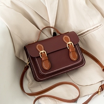 I made my own hand-made bag materials to give my girlfriend gifts. The quality of leather was moved and cried. Diy